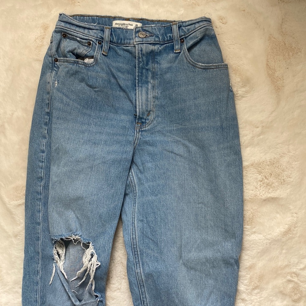 Womens Abercrombie Jeans